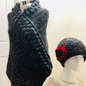 Bobbled Poncho/Hat designer yarn by Isaac Mizrahi
